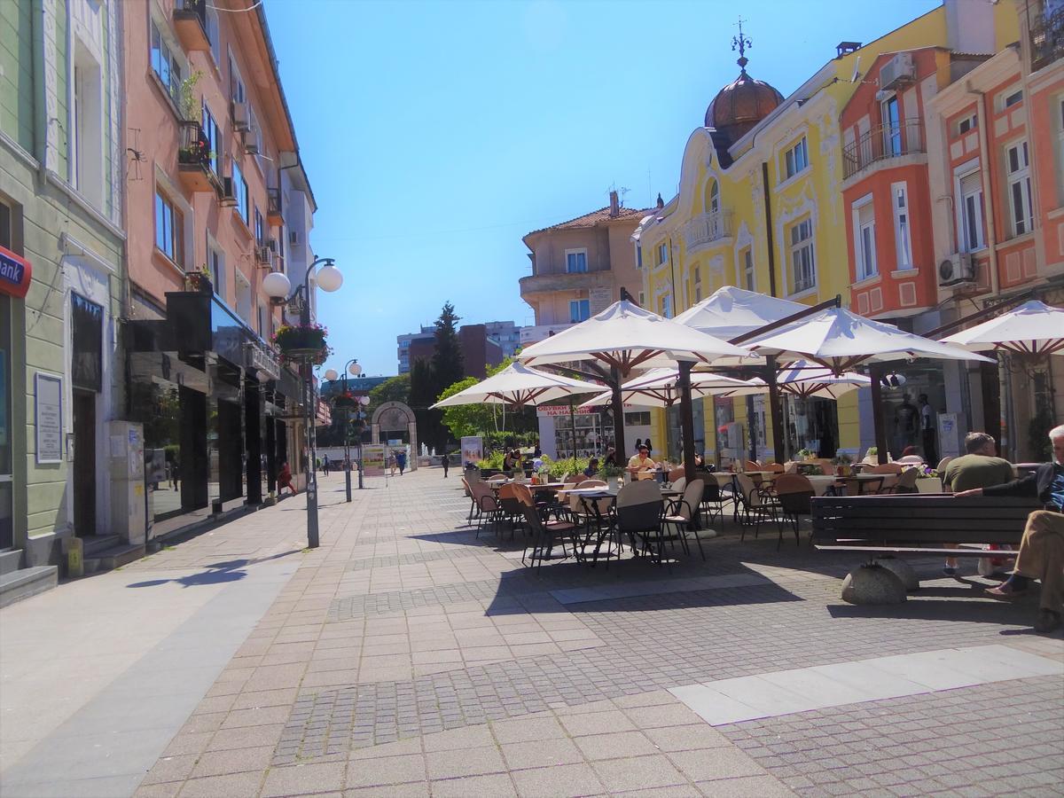 Hostel Compass Burgas Luaran gambar